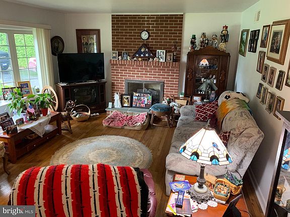3rd image of 205 Hostetter Ave