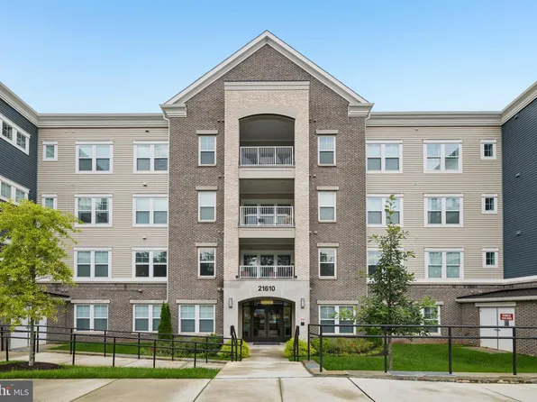 21610 Hawksbill High Cir #102, Sterling, VA 20164