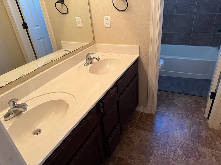 14429 Fernando Zubia Ave — Photo 27