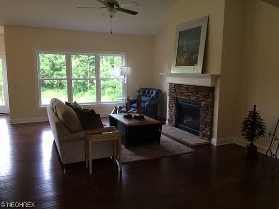3rd image of 6729 River Walk Dr