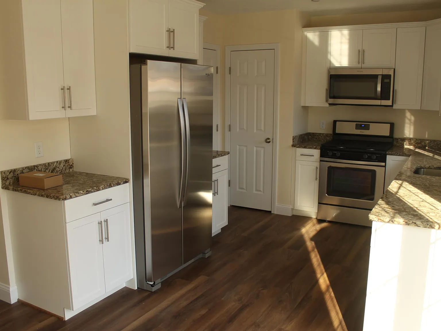 2 bed, 1.5 bath, 1150 sqft, $2,500 — Photo 4
