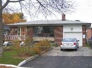 93 Trayborn Dr, Richmond Hill, ON L4C 4K6
