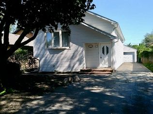 1405 Turnbull Dr, Round Lake Beach, IL 60073