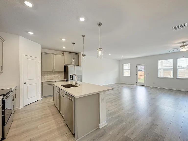 345 Andesite Trl — Photo 5