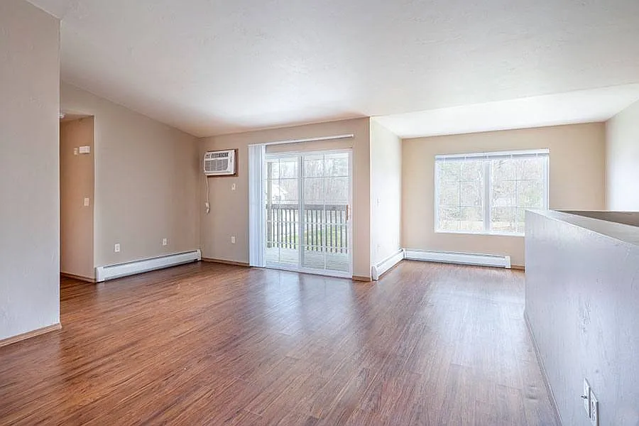 Whiting Avenue Estates — Photo 2