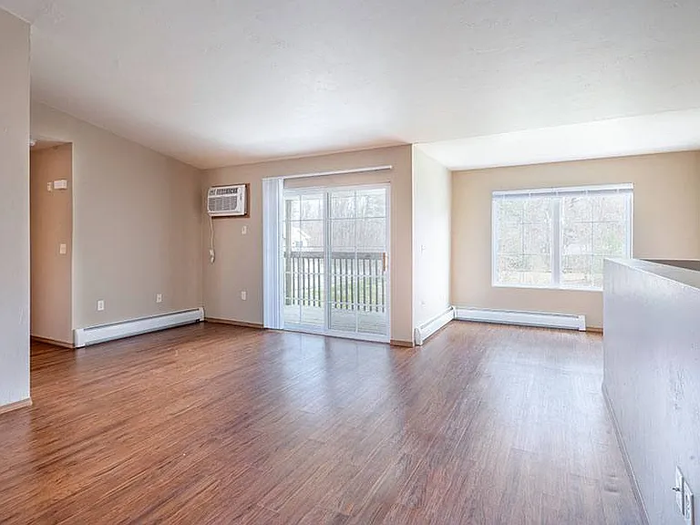 Whiting Avenue Estates — Photo 2
