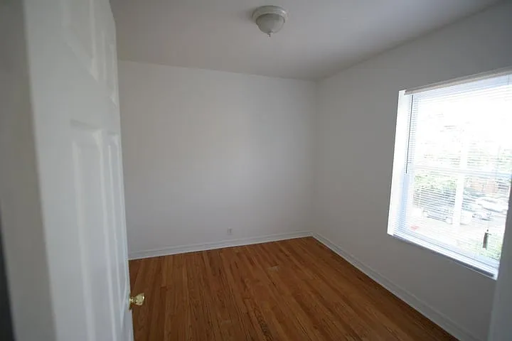 4721 S. Ellis Avenue — Photo 29