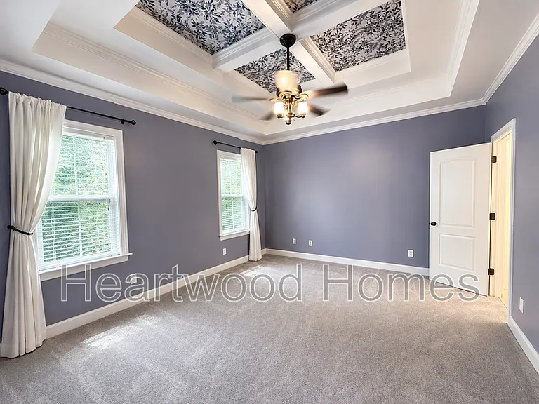 432 Jackson Ave — Photo 1