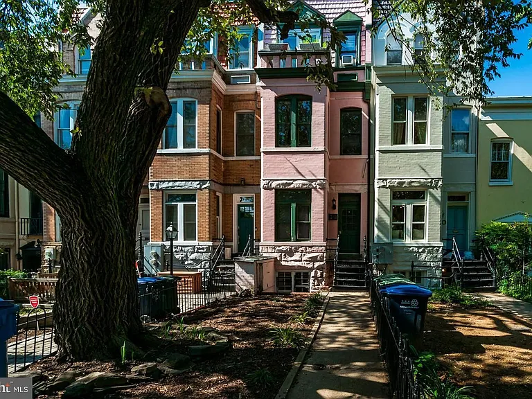 318 N Carolina Ave SE #1 — Photo 3
