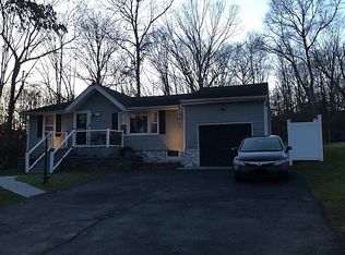 31 Helen St, Stanhope, NJ 07874