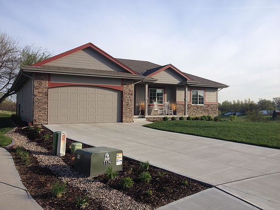 3rd image of 8804 S 15th Cir