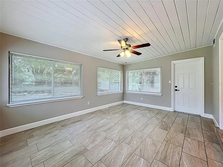 3012 Rogan Rd — Photo 16