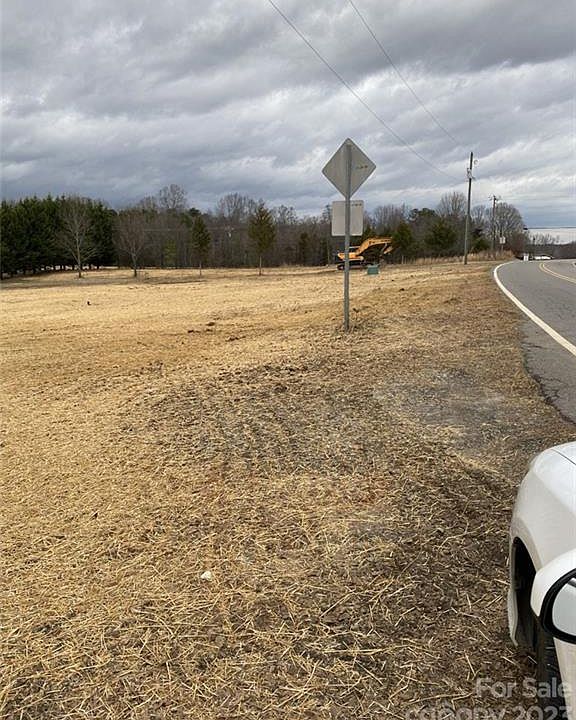 2nd image of 116 Rankinhill Rd