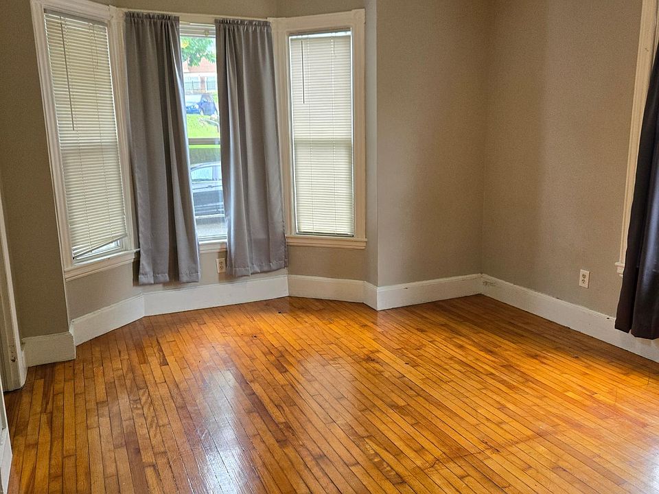 Bedroom #1