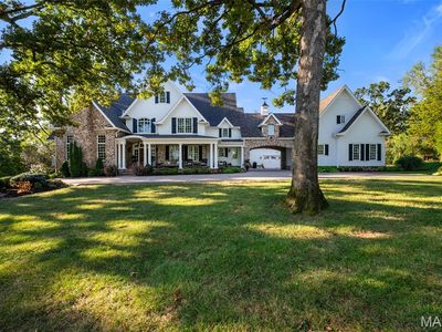 9834 Old Warson Rd, Saint Louis, MO, 63124