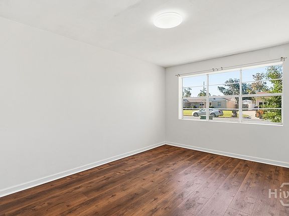 3rd image of 234 Holiday Drive