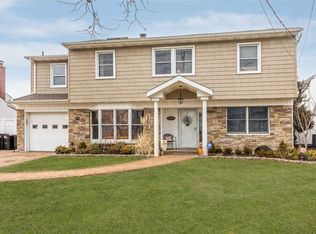 2673 Walker St, Bellmore, NY 11710