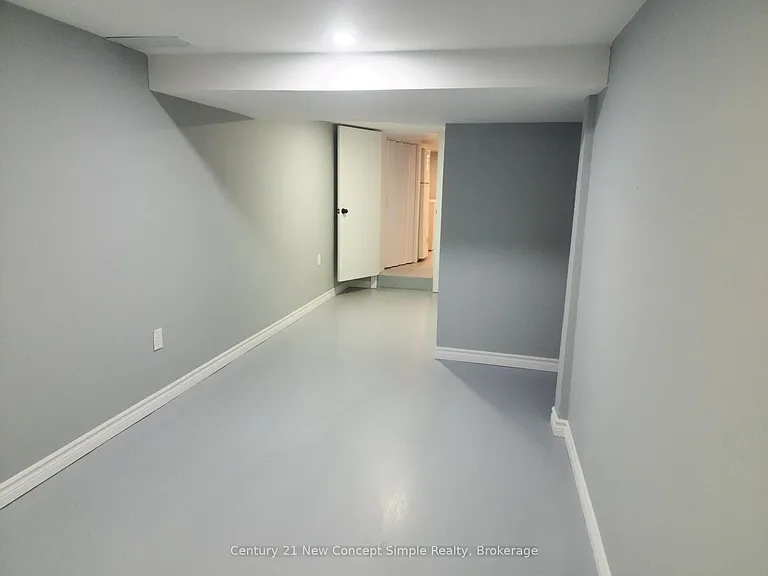 201 Harmony Rd N — Photo 8