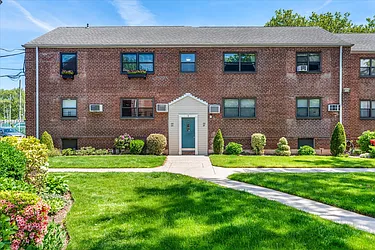 89-25 151st Avenue, #4S