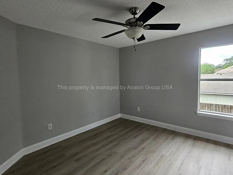 13983 Summer Breeze Dr — Photo 44