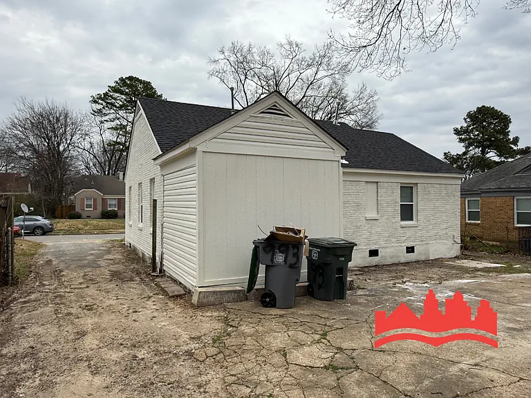 993 Gordon St — Photo 16