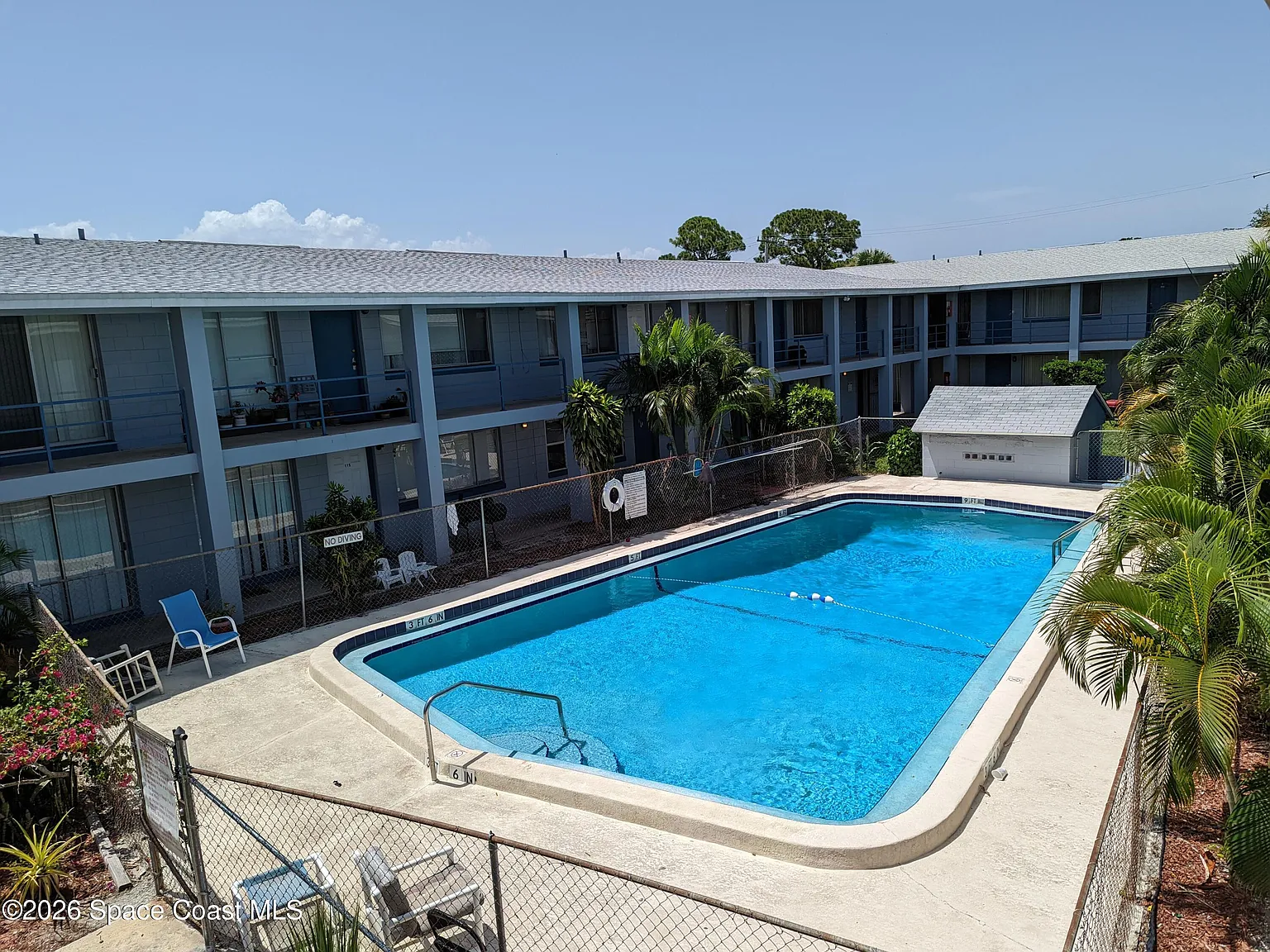 2 bed, 1.0 bath, 775 sqft, $1,095 — Photo 2