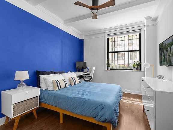 5th image of 35 W 82nd St APT 1B