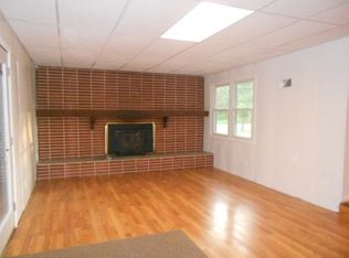 5741 Cook Rd, West Terre Haute, IN 47885