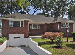 36 Irvington Rd, Teaneck, NJ 07666