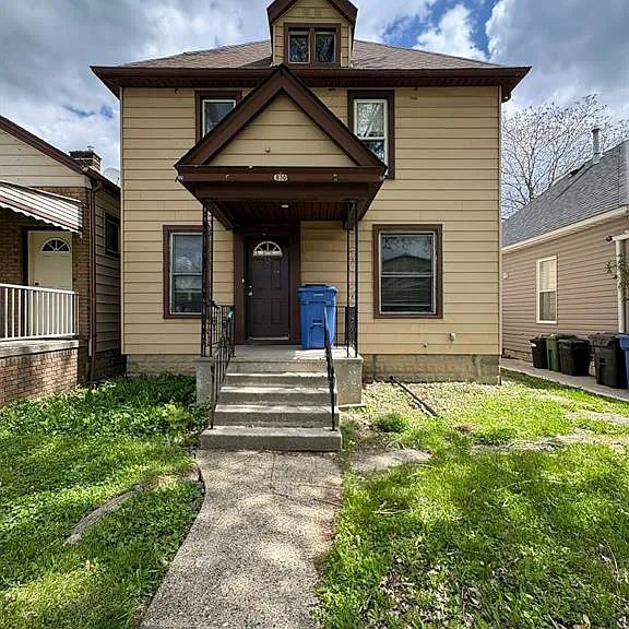 830 Parent Ave — Photo 1