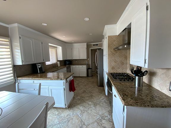 2nd image of 142 W Scott Ave