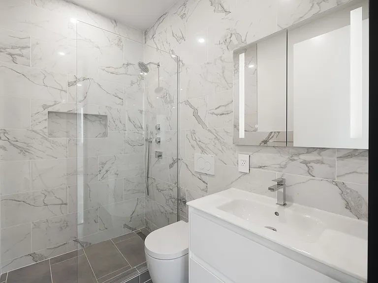 64 2nd Ave #Penthouse 4 — Photo 9
