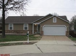7028 Blue Mountain Dr, Saint Louis, MO