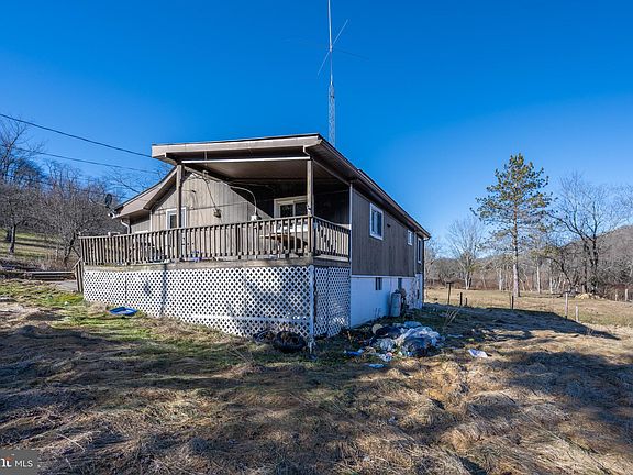5th image of 8475 National Pike