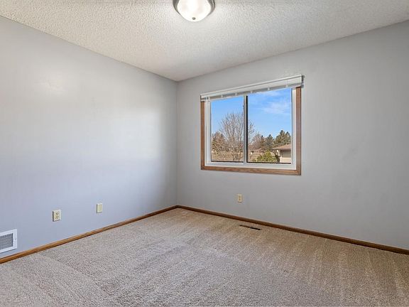 4th image of 5327 84th Ct N