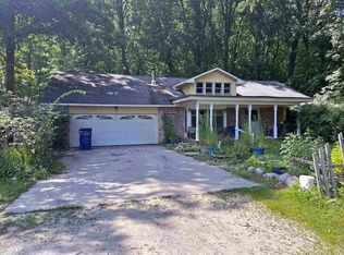 3724 S Fordney Rd, Hemlock, MI 48626