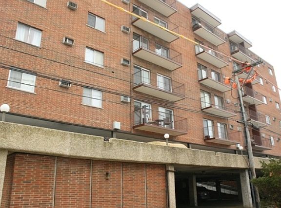 3rd image of 7830 W North Ave APT 309