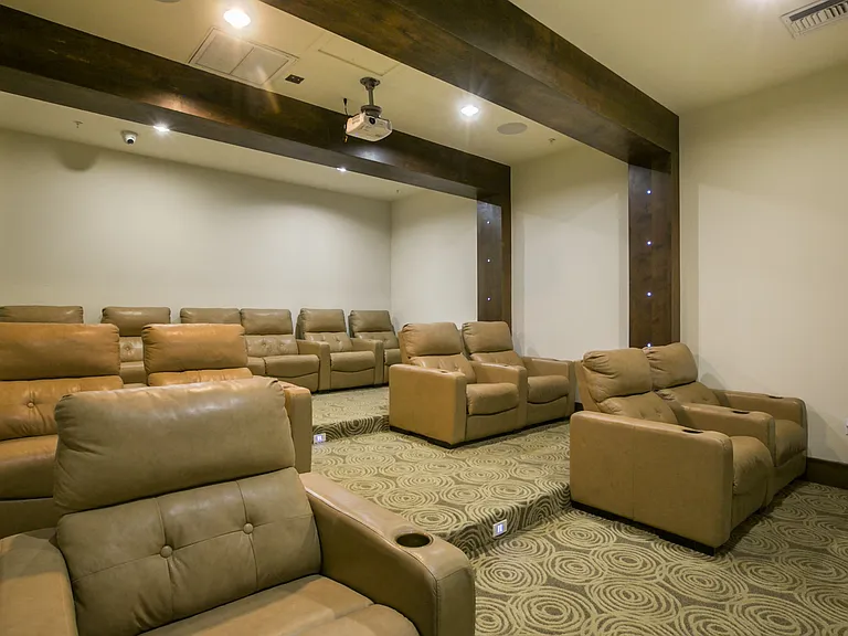 SkyStone Apartments — Photo 24