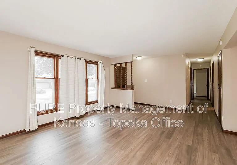 2605 SW Osborn Rd — Photo 16