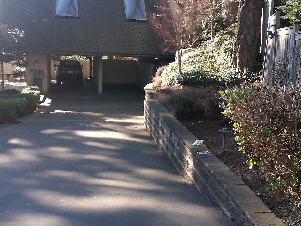 1st image of 9607 SE 61st Pl