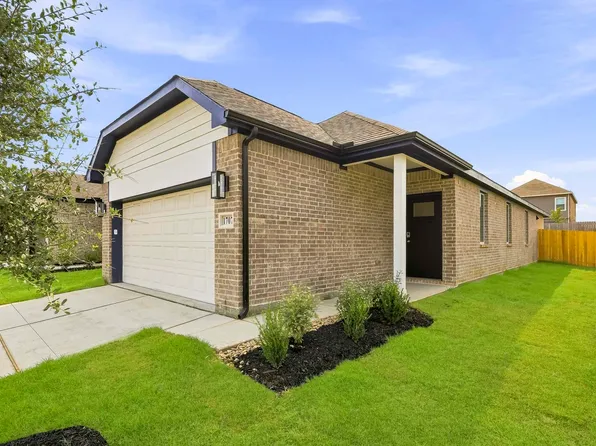 1707 Romans Rd, Ennis, TX 75119