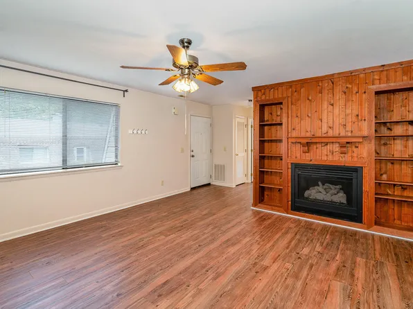390 Summerwalk Cir, Chapel Hill, NC 27517