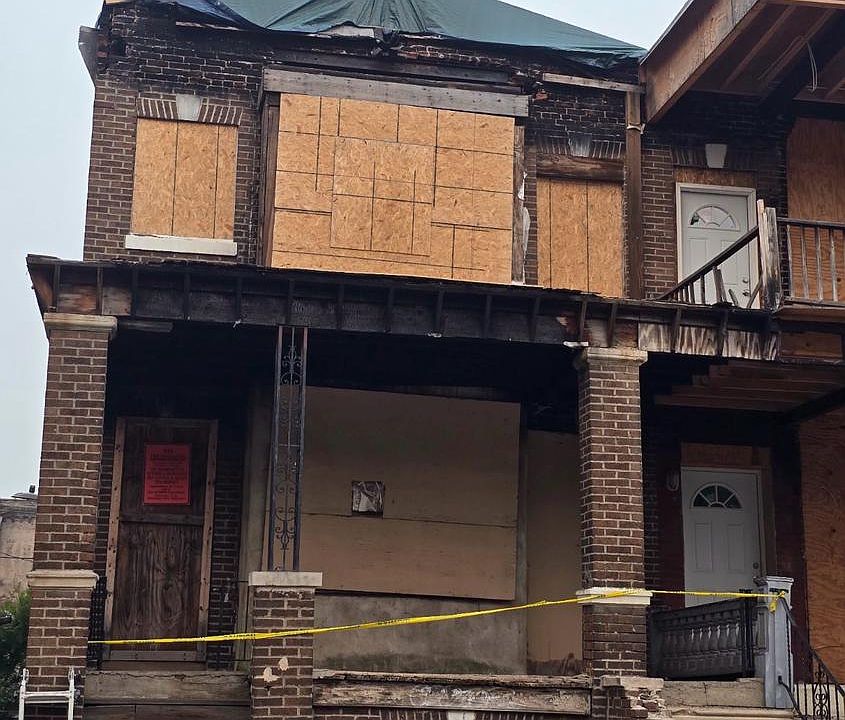1st image of 215 S Farragut St