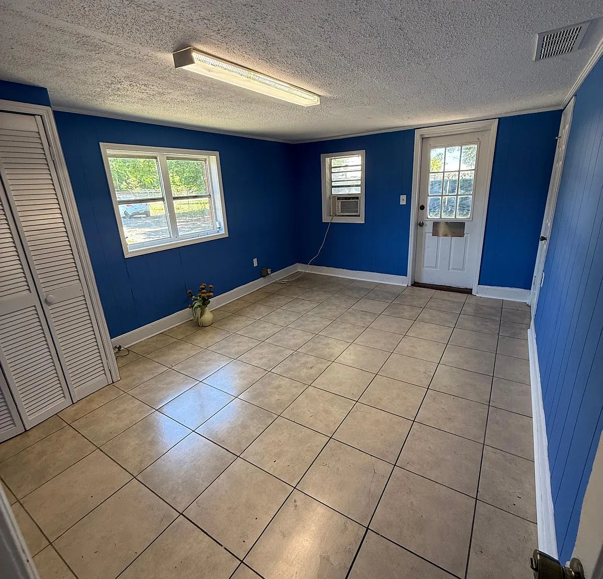 4235 Norwich Street Ext — Photo 3