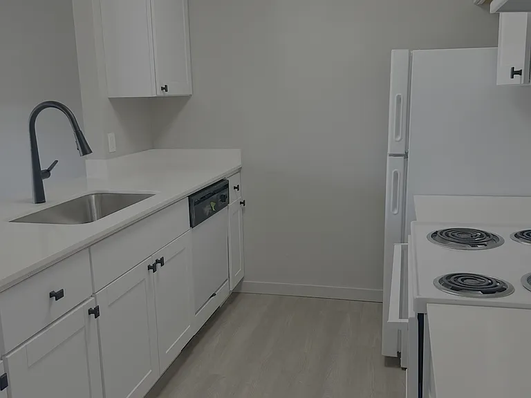 1500 W Nettleship St #10 — Photo 8