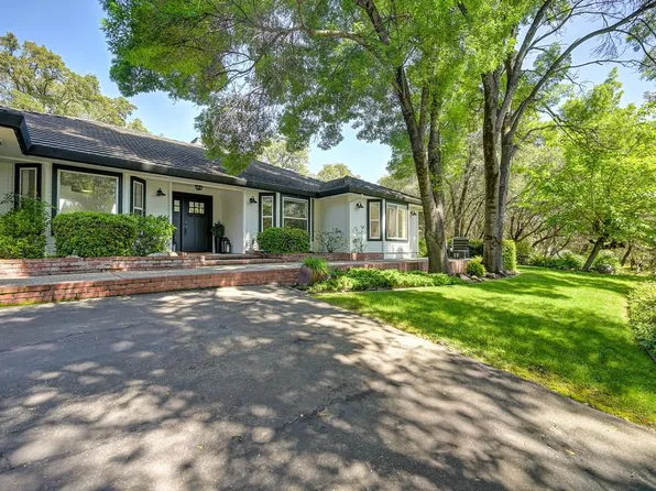 1440 Shadow Rock Dr, Auburn, CA 95602