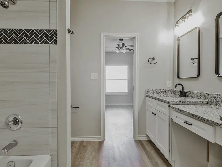 1313 Corpus Ave #B — Photo 20
