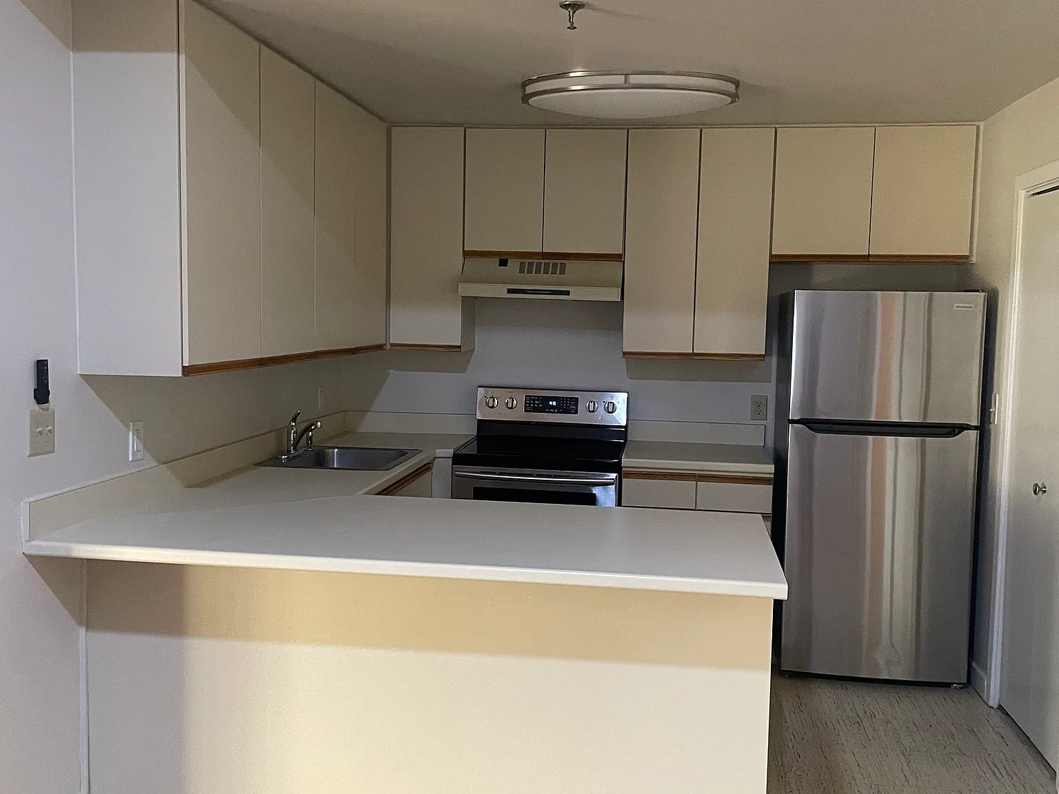 1 bed, 1.0 bath, 682 sqft, $2,250 — Photo 4