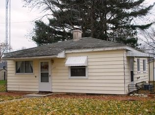 223 Superior St, Portage, WI 53901