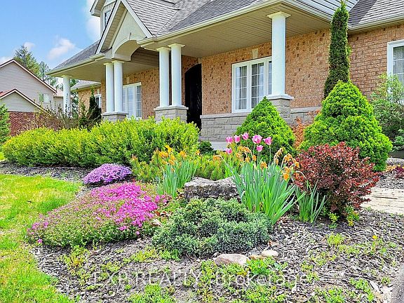 5th image of 42 Somerville Cres